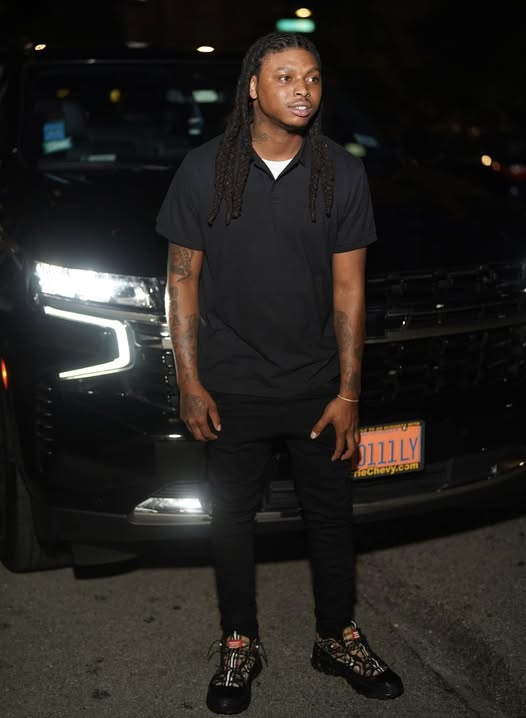 Chicago Man, 26, Fatally Shot Near Citgo Gas Station on South Side