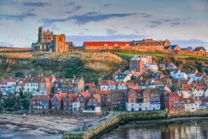 Whitby Suicide: Undisclosed Woman in her 50s found dead underneath Sandsend cliffs